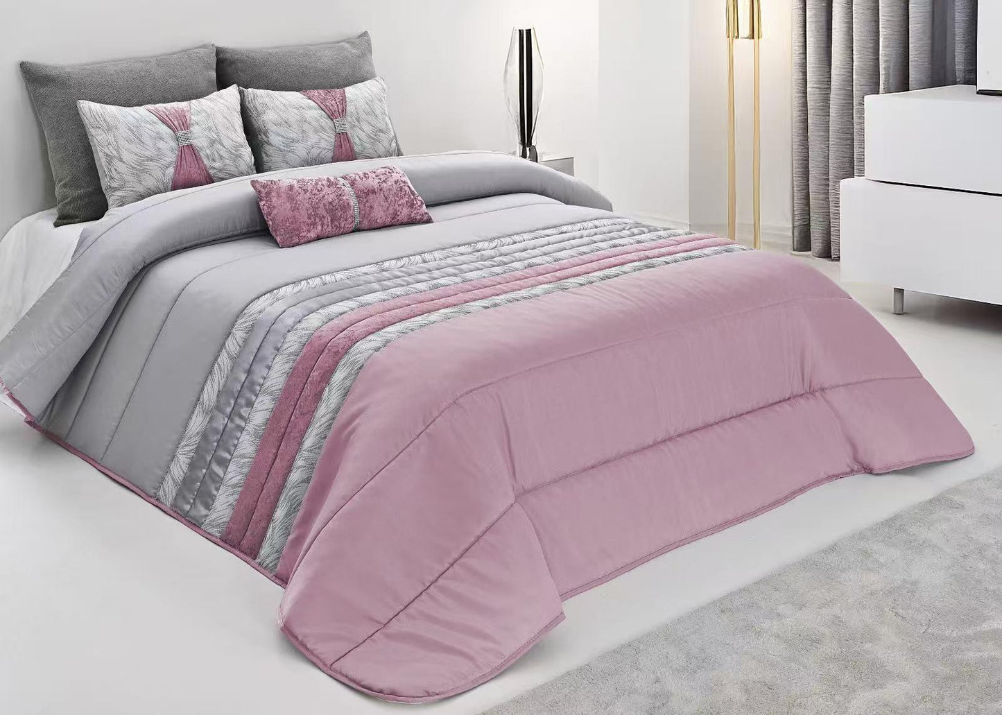 EDREDÓN CON 3 COJINES