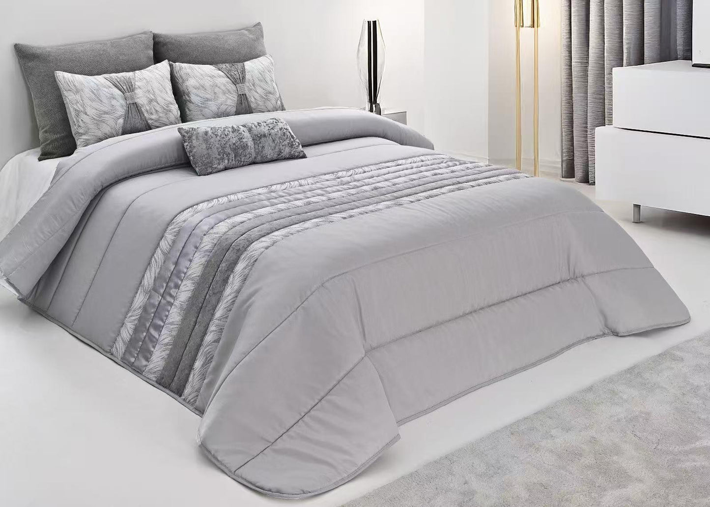 EDREDÓN CON 3 COJINES