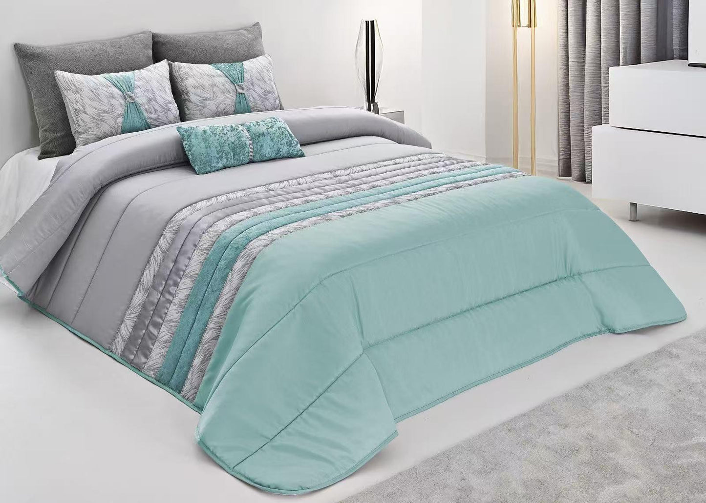 EDREDÓN CON 3 COJINES