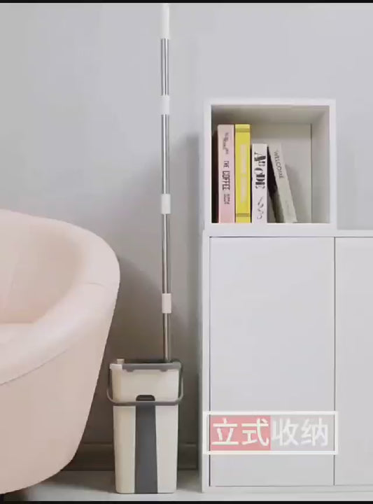 FREGONA CON CUBO AUTOESCURRIBLE